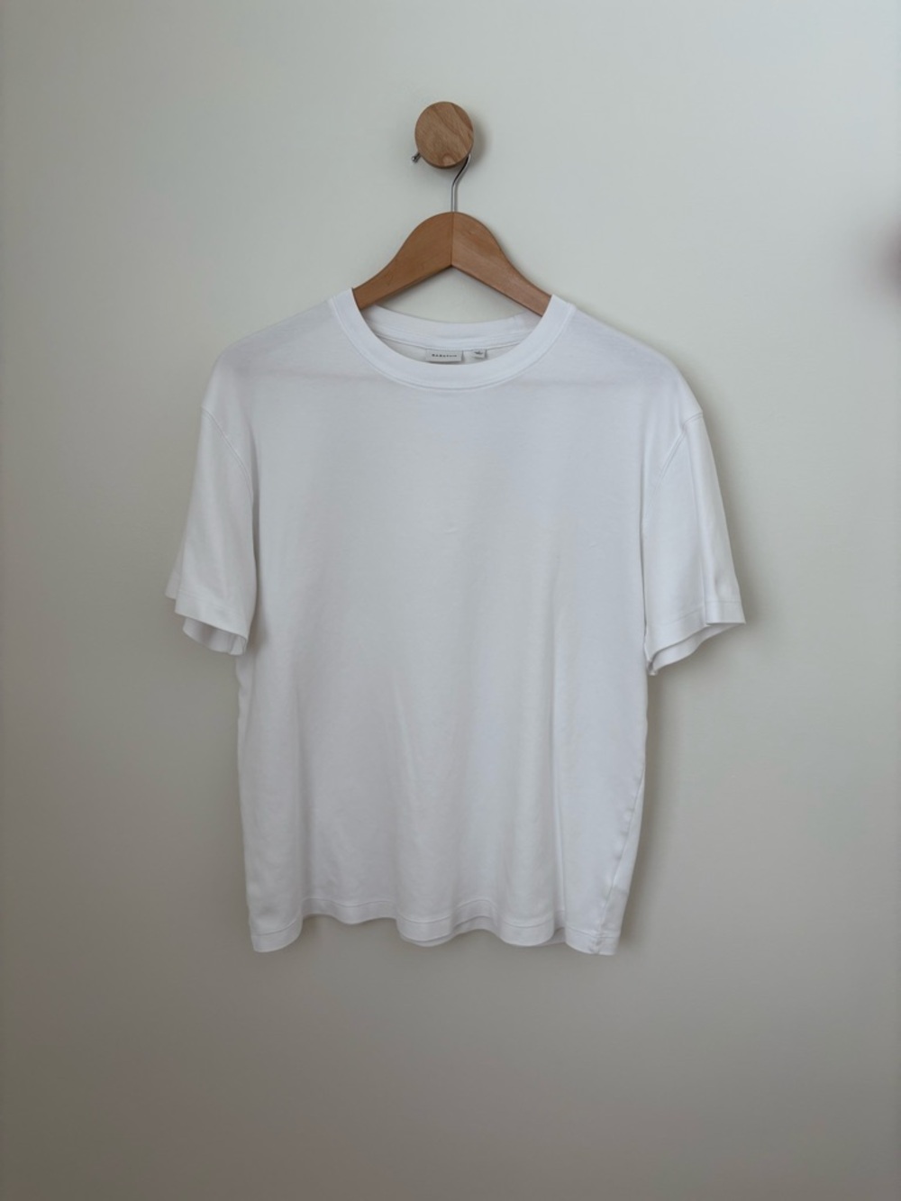 Aritzia White Short Sleeve Tee